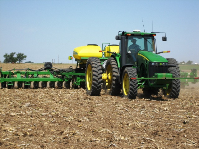 National Corn and Soybean Planting on Schedule With Five-Year Average, Local Wheat Looks Good