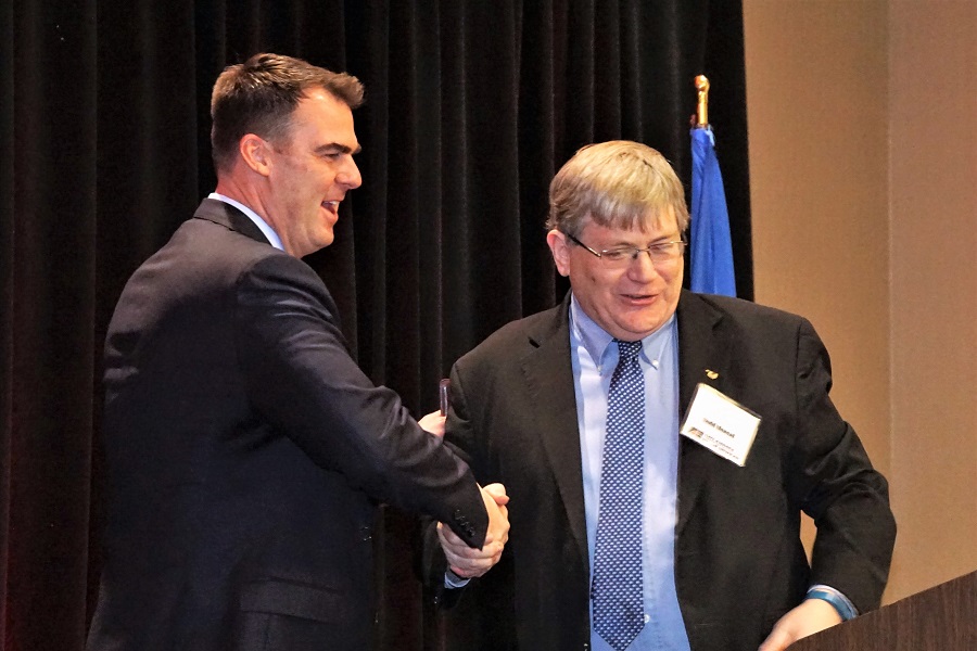 Governor Kevin Stitt Warmly Received as He Kicks Off 2019 Oklahoma Farm Bureau Leadership Conference