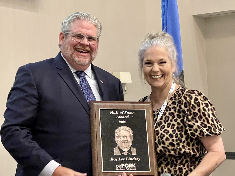 Ok Pork Inducts Former Executive Director Roy Lee Lindsey Into the Oklahoma Pork Hall of Fame