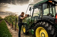 John Deere updates, adds to its lineup of orchard and vineyard tractors