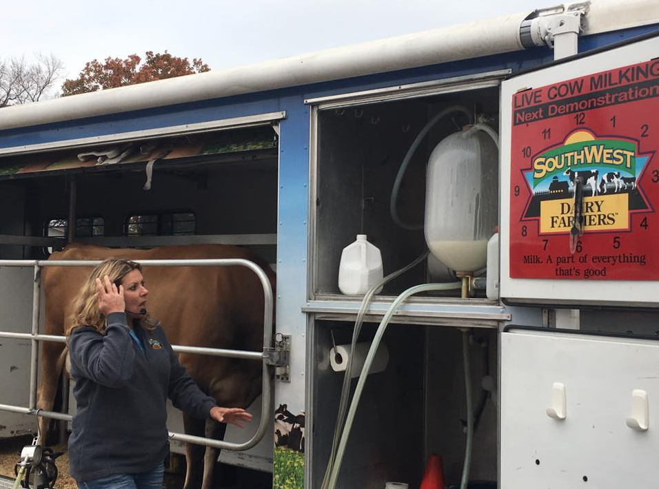 Mobile Dairy Classroom Travels Oklahoma to Teach About Dairy Industry