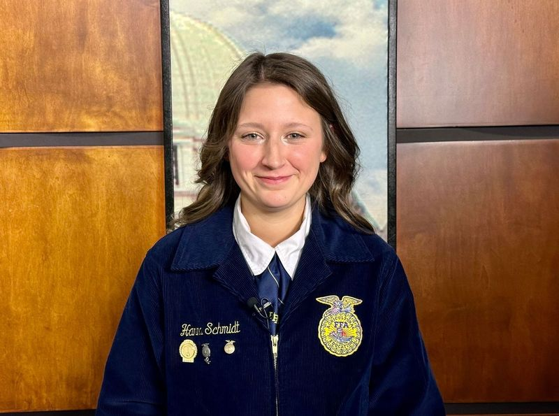 Introducing Hanna Schmidt of the Mulhall-Orlando FFA Chapter, Your 2024 Northwest Area Star in Agriscience