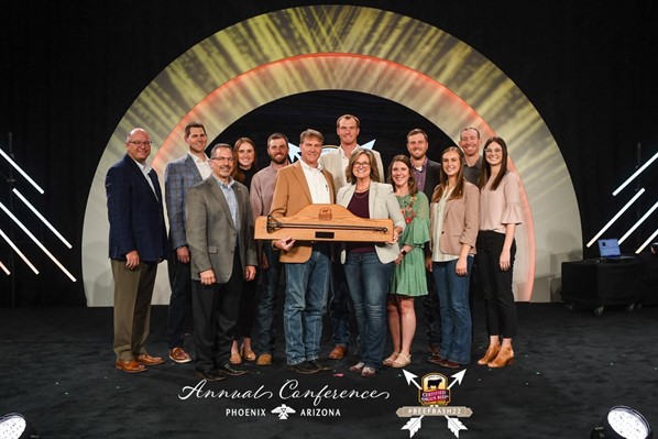 Kansas Family's Forward Thinking Earns 2022 Progressive Partner Award 