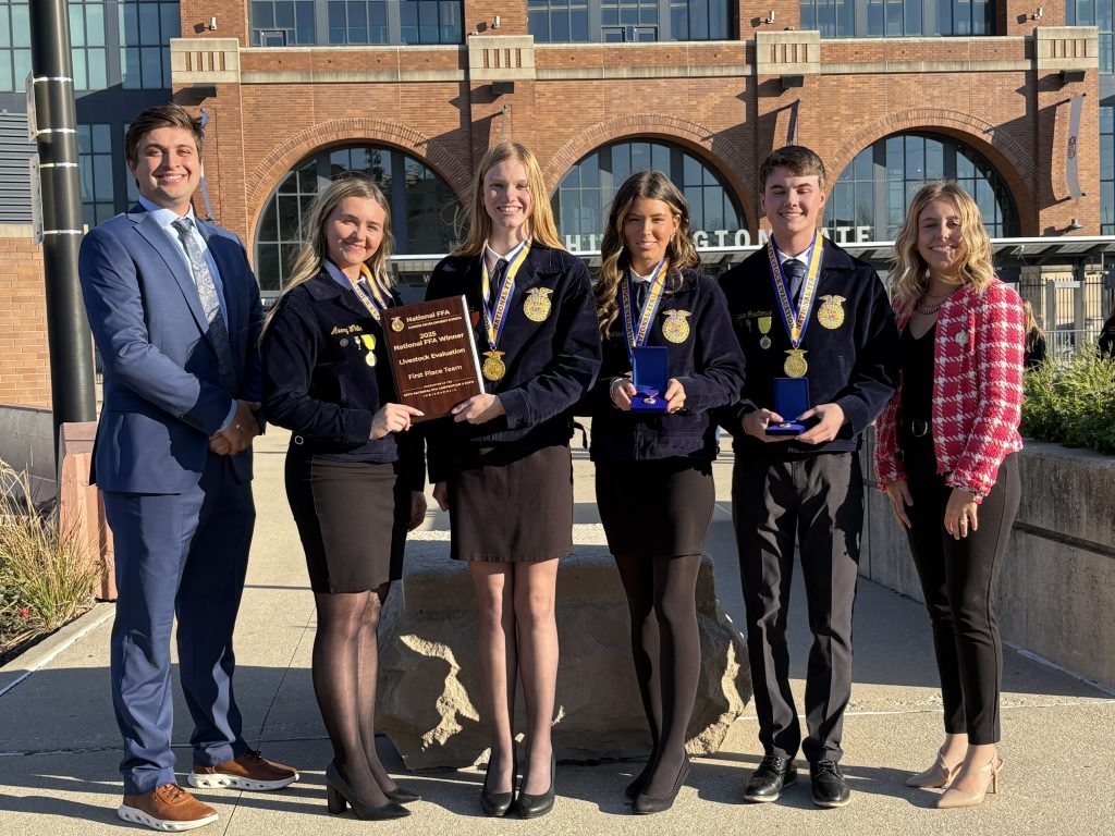 Ft Gibson FFA Chapter Livestock Judging Team 2025 National Champs