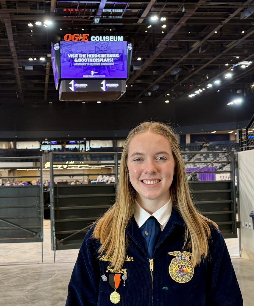 Annie Schneider of Seiling FFA